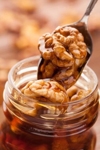 walnuts with honey for effectiveness